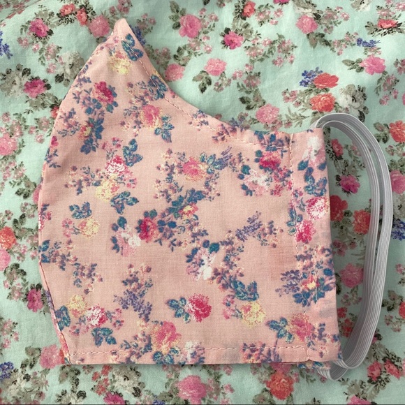 SOLD LoveShackFancy x Target Camille Face Mask - Picture 2 of 8